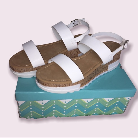 NIB Anna White Strappy Platform Wedge Cork Sandals - Picture 8 of 8